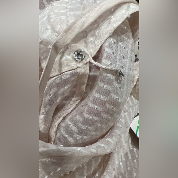 Scandinavian BAUM UND PFERDGARTEN Cream Textured Blouse |size 38 - Picture 5 of 9